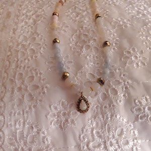 2pc: New cutwork lace pillowcases  70×70cm with necklace free gift.